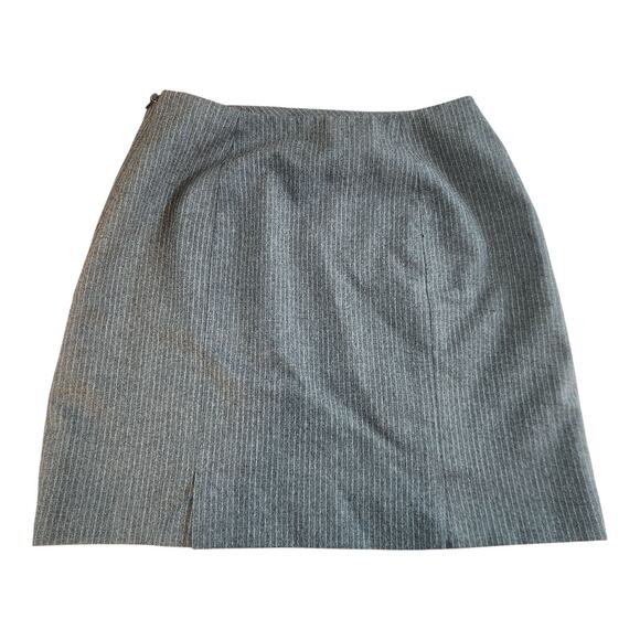 Banana Republic 100% wool pinstripe mini skirt sz 4 lined lightweight charcoal - Picture 2 of 8